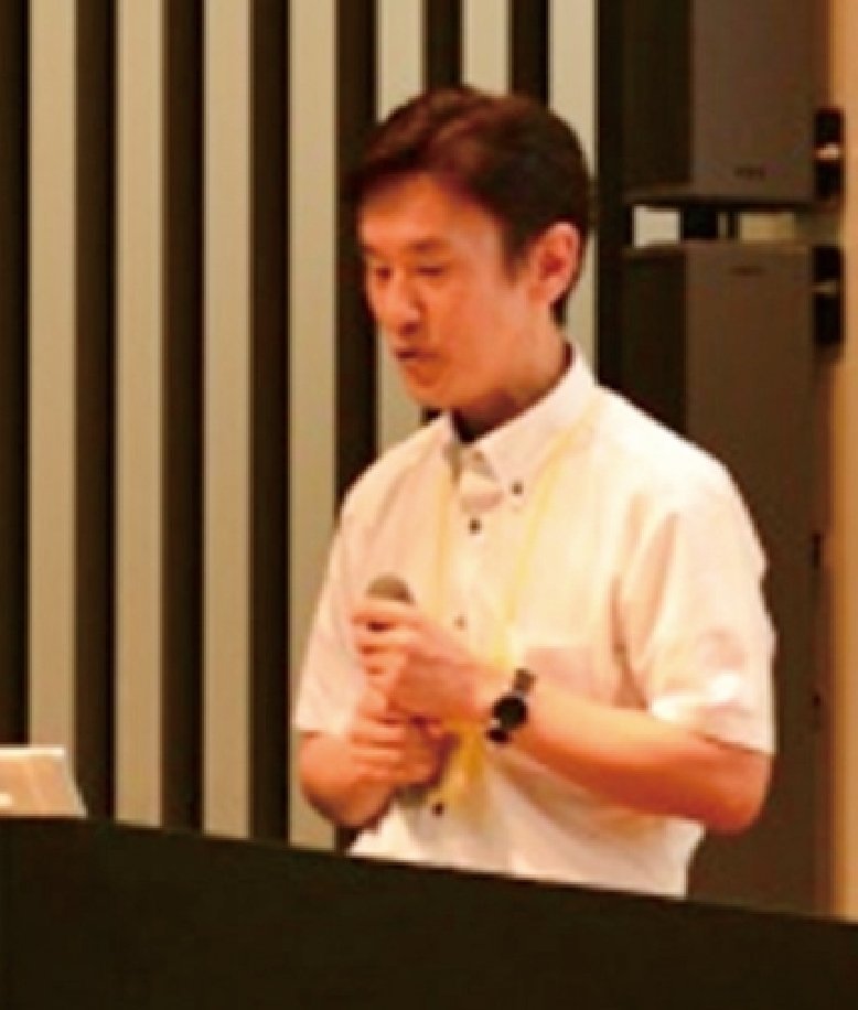スピーチする市橋さん