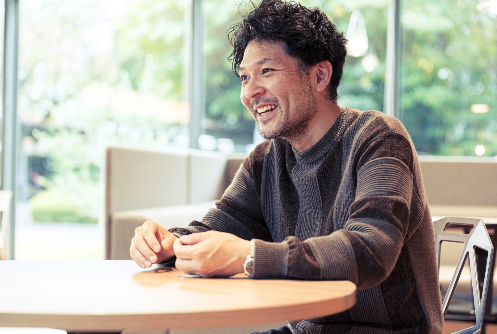 笑顔で話す笹田さん