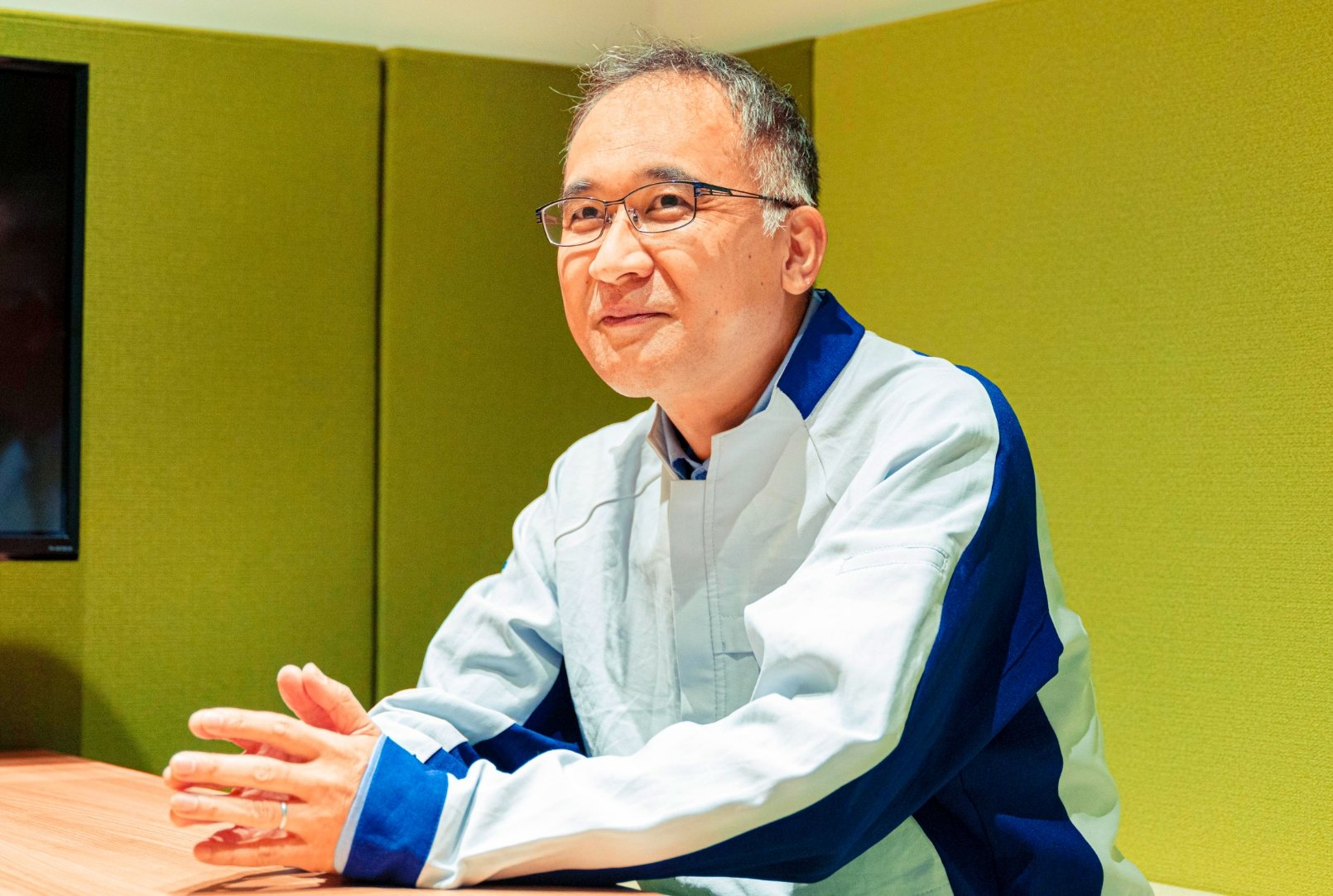 話をする阿部さん