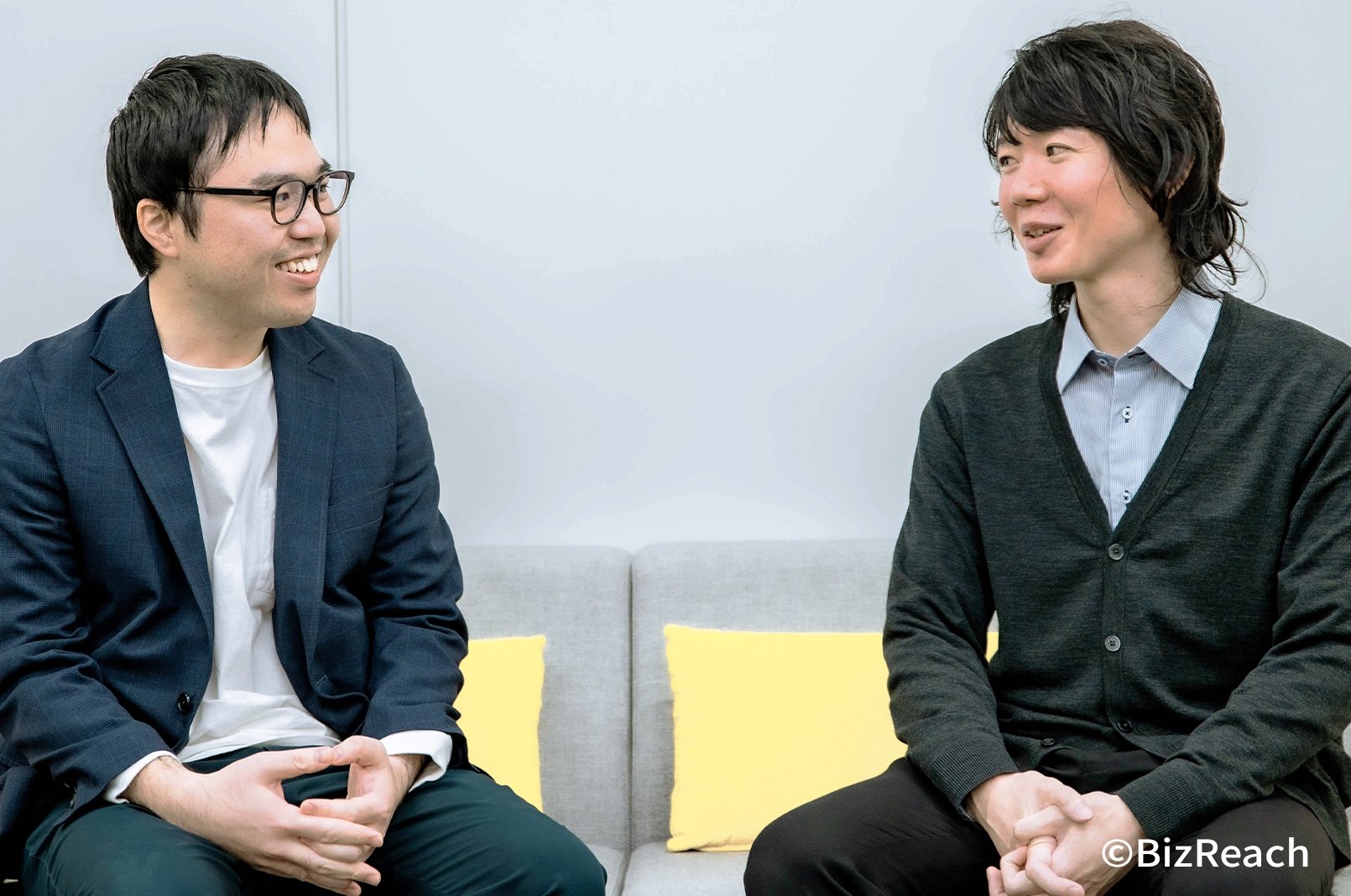 笑顔で話す内村さんと谷澤さん