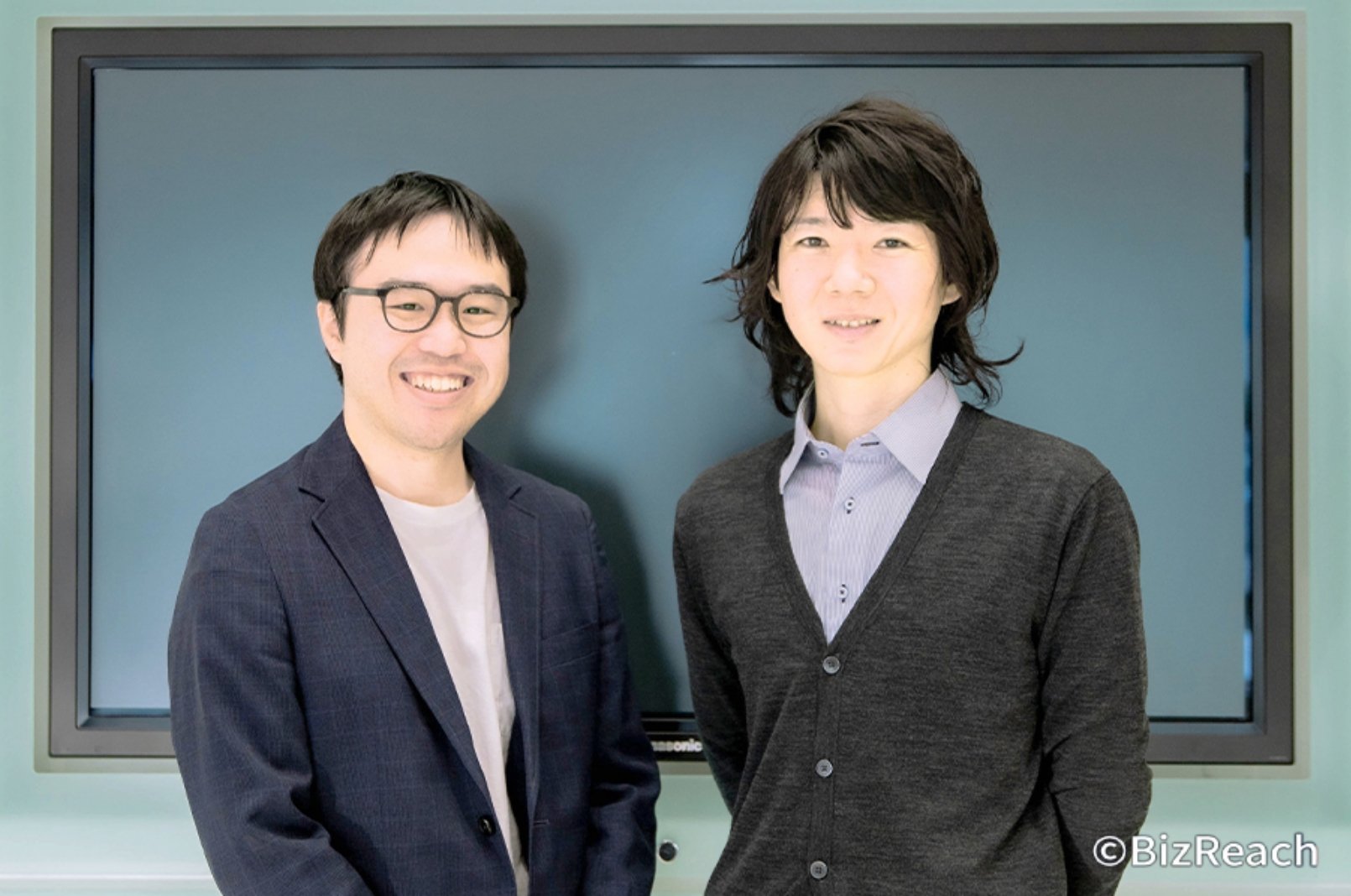 笑顔の内村さんと谷澤さん
