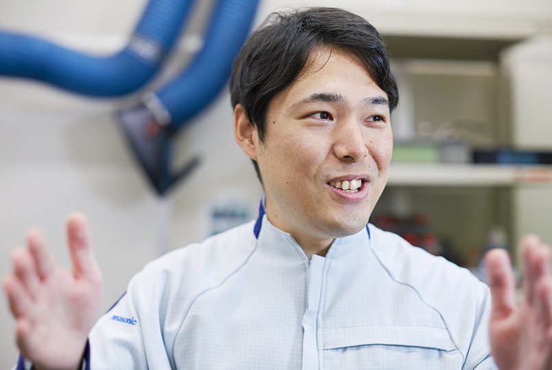 笑顔で語る森岡 元希さん